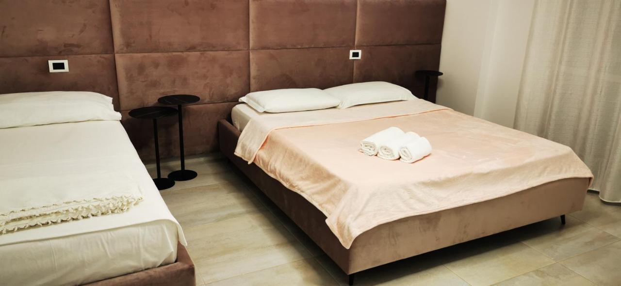 Lungomare Luxury Sea View Apartaments Vlorë エクステリア 写真