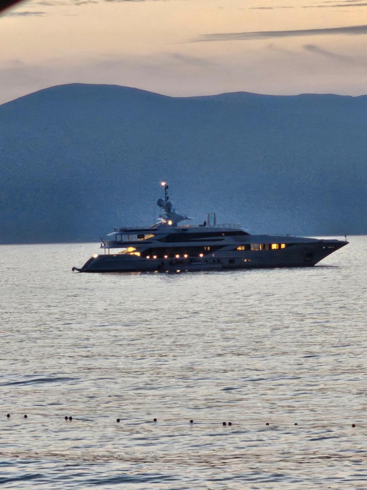 Lungomare Luxury Sea View Apartaments Vlorë エクステリア 写真