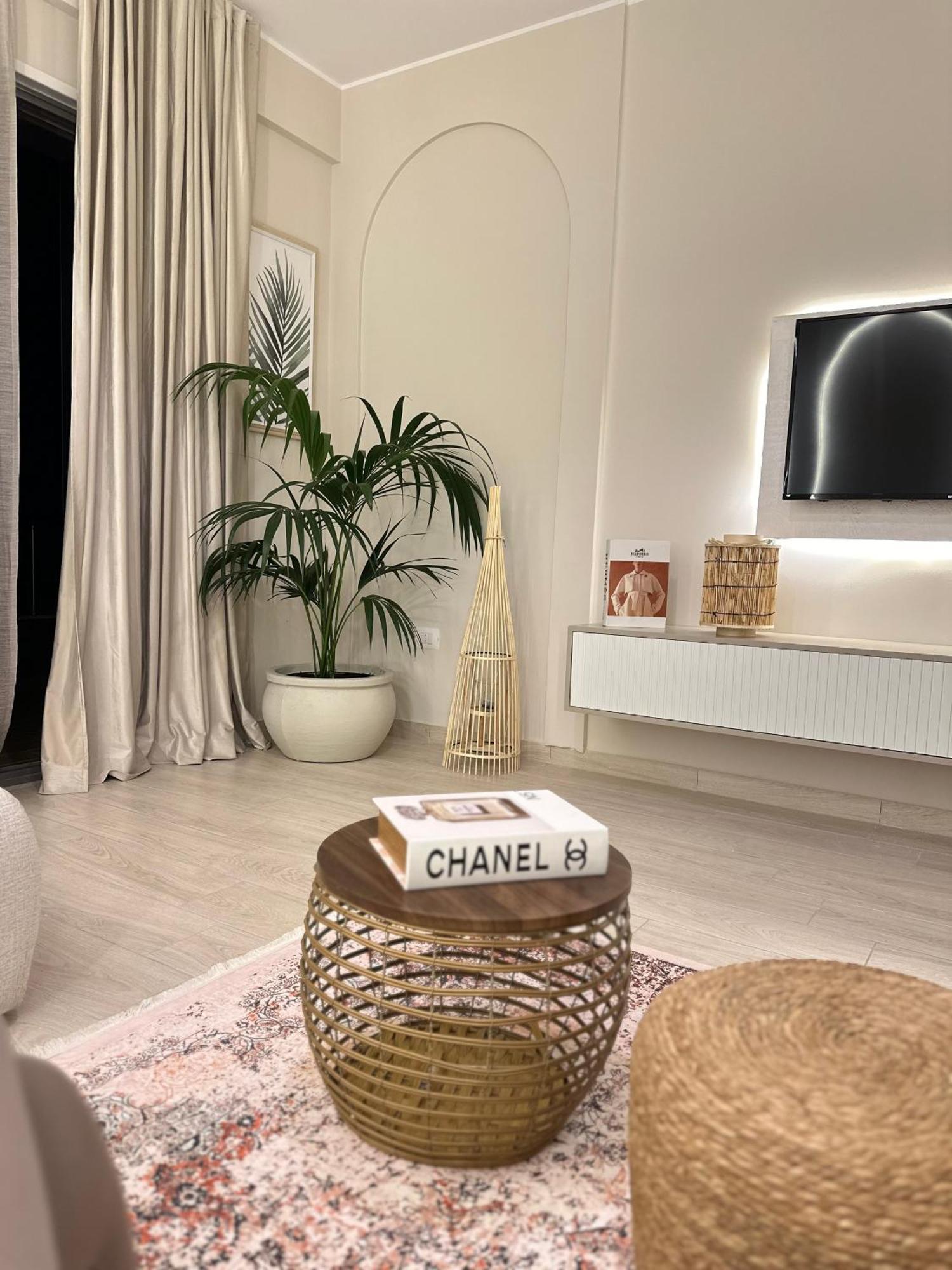 Lungomare Luxury Sea View Apartaments Vlorë エクステリア 写真